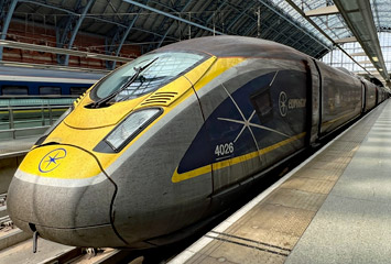 A Eurostar e320 train at London St Pancras