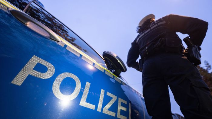 Stuttgart-Plieningen: 41-Jähriger bedrängt und bedroht Frau – Polizei sucht Zeugen