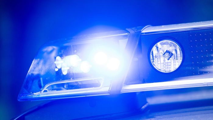 Freiburg im Breisgau: Radfahrerin von Lastwagen mitgeschleift und schwer verletzt