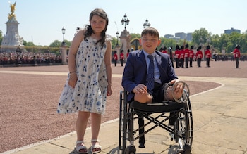 Lyla and Tony watched Changing of the Guard from the Palace forecourt