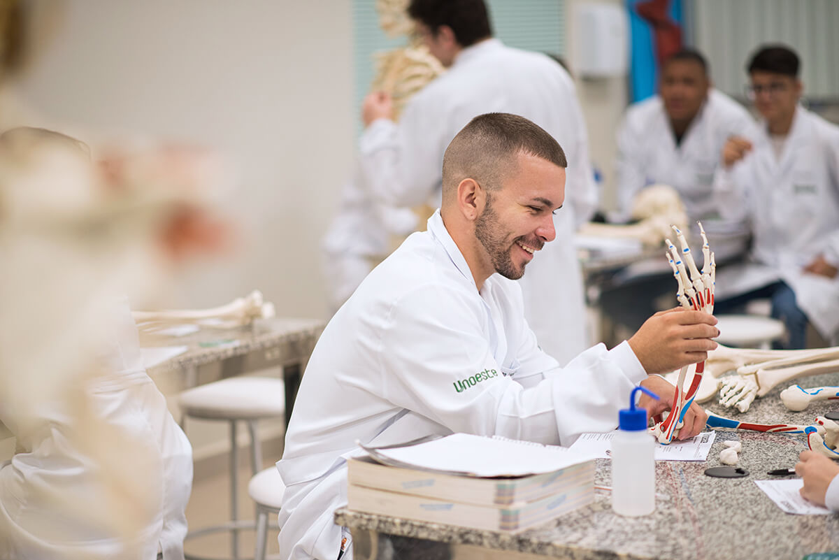 Laboratórios e demais espaços ampliam conhecimentos