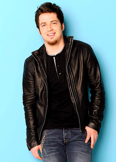 1366729060_lee dewyze american idol 560