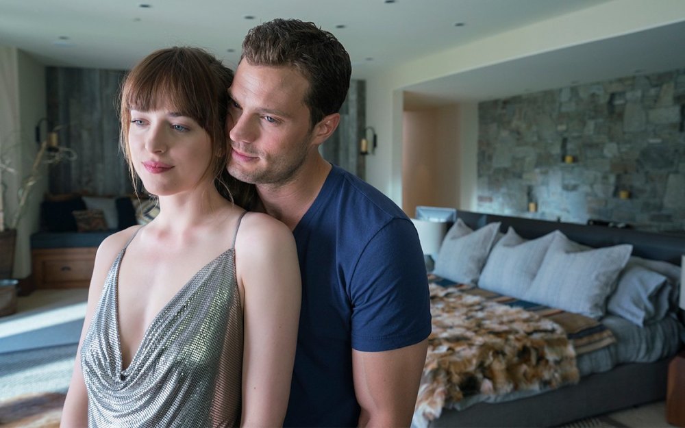 Jamie Dornan Says He and Fifty Shades Costar Dakota Johnson Still Text