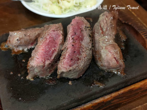 日本【沖繩美食】Yappari溶岩牛排， 平價厚切牛排 | 石板自由調整熟度、自助吧吃到飽 | 日本那霸超人氣必吃美食