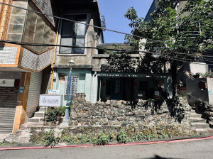 新北。瑞芳：在九份老街看貓吃老宅早午餐下午茶︱淂藝洋行 DAY EAT TEAHOUSE