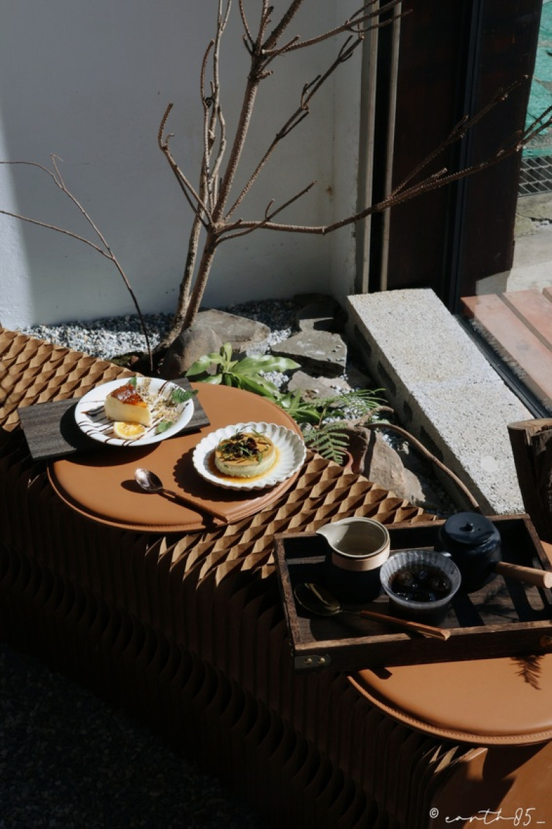 松山區新開幕 日式懷舊深夜咖啡廳 紅豆抹茶布丁 巴斯克蛋糕