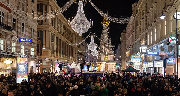 people celebrating at Graben