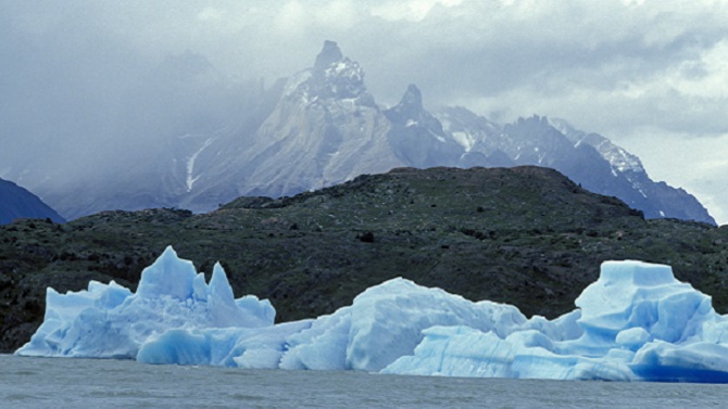 View of water, glaciers and mountains. Photo: Curt Carnemark / World Bank