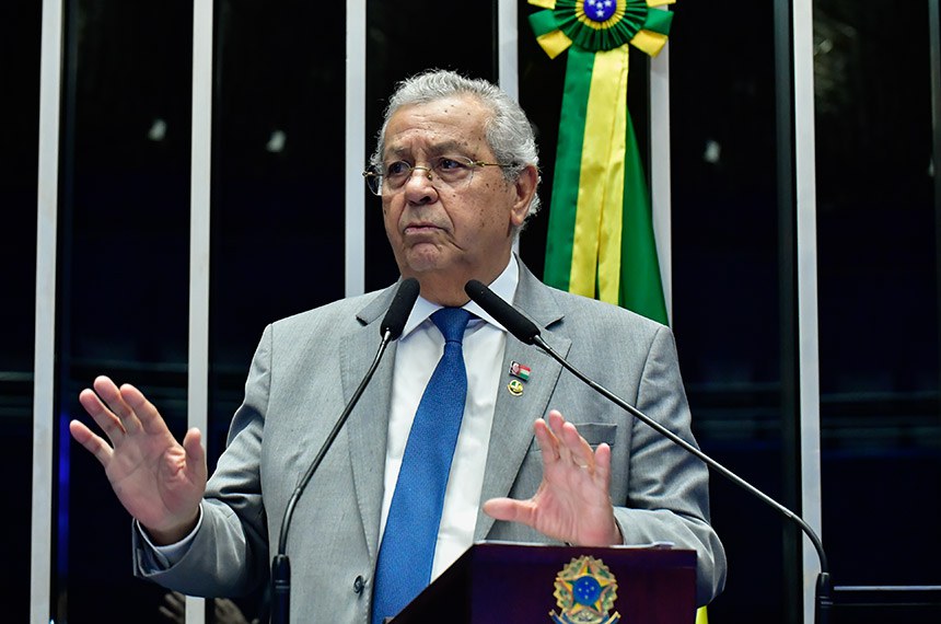 Em discurso, à tribuna, senador Jayme Campos (União-MT).