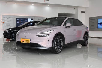 2024款乐道L60 85kwh 后驱?