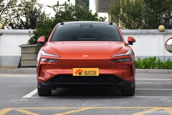 2024款乐道L60 85kwh 四驱?