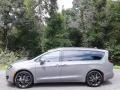 Ceramic Grey 2020 Chrysler Pacifica Touring L Exterior