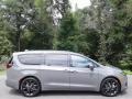 Ceramic Grey 2020 Chrysler Pacifica Touring L Exterior