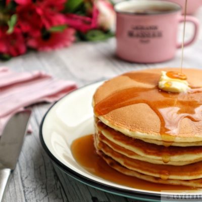 pancakes, simple, classic, butter, maple syrup, tea, flowers