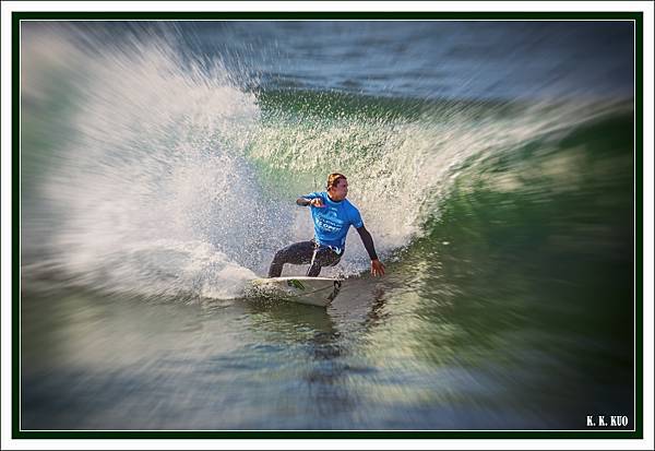 202408Huntington Beach Surfing