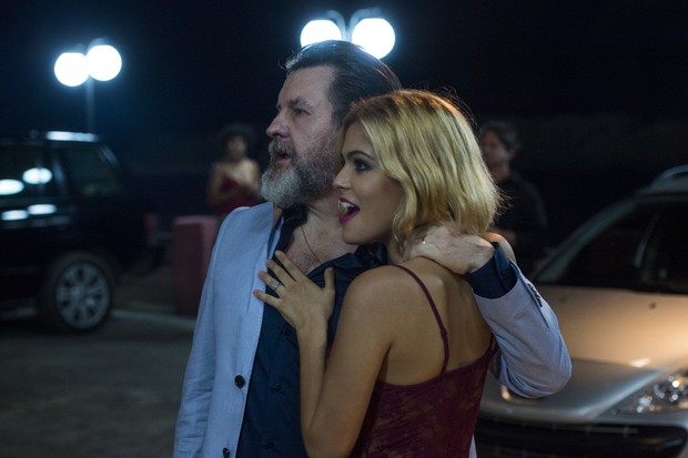 Julia Dalavia e Antonio Calloni em cena de Justiça (Foto: Globo / Estevam Avellar)