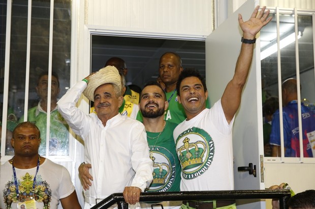 Seu Francisco, Luciano e Zezé Di Camargo (Foto: Marcos Serra Lima / Ego)