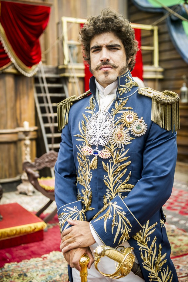 Caio Castro caracterizado como Dom Pedro para a novela Novo Mundo (Foto: Globo/João Miguel Júnior)