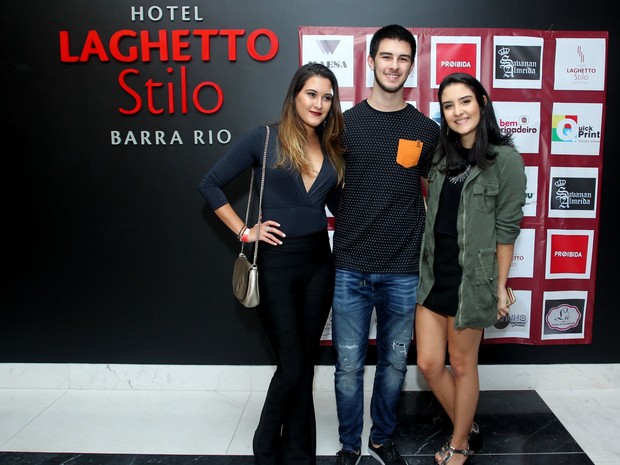 Vinicius, Laura e Beatriz (Foto: Marcello Sá Barretto)