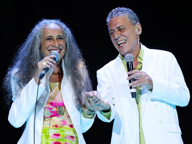 Maria Bethânia e Chico Buarque em show em São Paulo (Foto: Manuela Scarpa/ Brazil News)