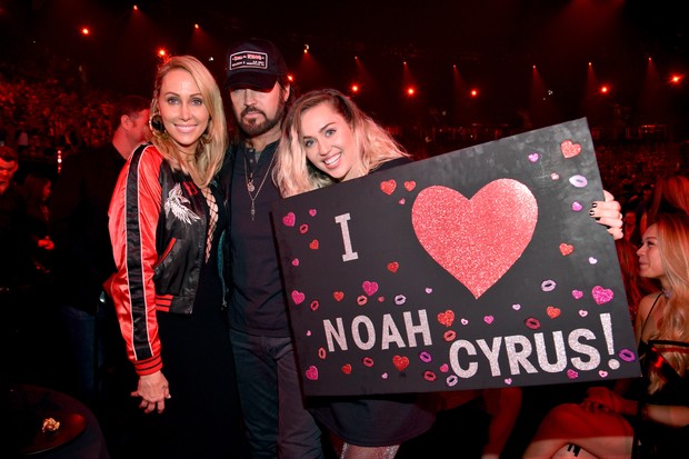 Tish, Billy Ray e Miley Cyrus (Foto: Getty)