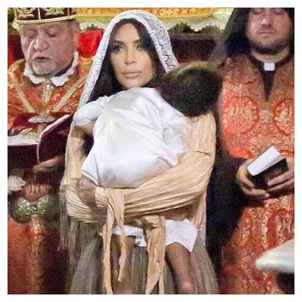 Kim Kardashian no batizado de sua filha North West (Foto: Reprodução/ Instagram)