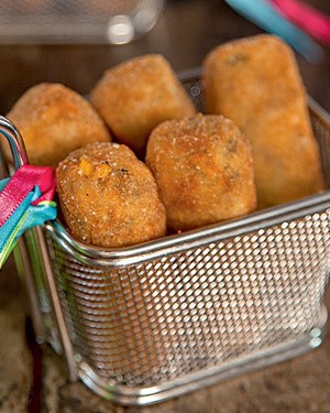 Croquetinho de milho com carne moída (Foto: Cacá Bratke/Casa e Comida)