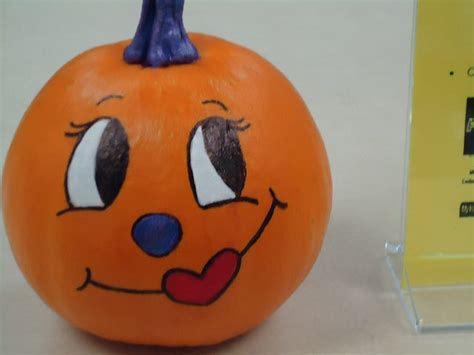 The cute girly pumpkin | Halloween pumpkin crafts, Creative pumpkin decorating, Pumpkin decorating