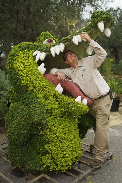 158 best Terrific Topiary Animals images on Pinterest | Topiary garden, Garden art and Garden deco