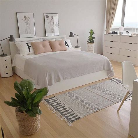 10+ Minimalist Small Space Minimalist Small Bedroom Decor – DECOOMO