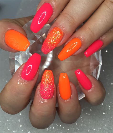 Orange And Pink Nail Designs: Expressing Your Style With These Flamboyant Colors! – The FSHN