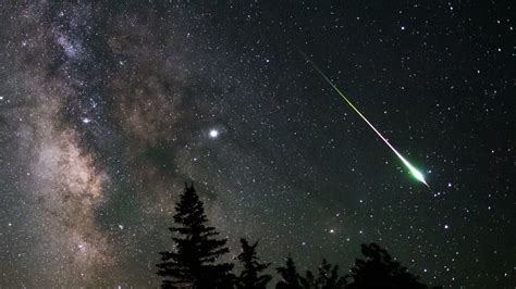 Photographer Captures Rare Meteor Explosion While He Slept | PetaPixel