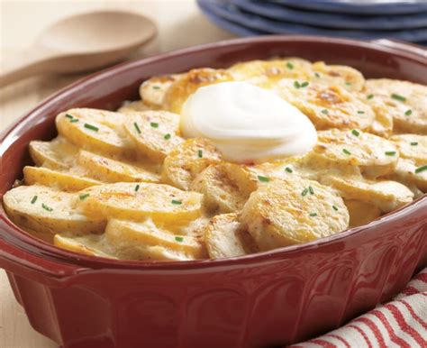 Creamy Scalloped Potatoes - Daisy Brand