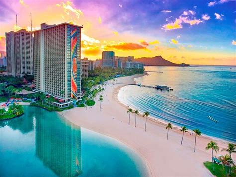 don't use bar and food services - Review of Hilton Hawaiian Village Waikiki Beach Resort ...