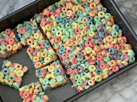 Fruit Loop Treats | Peanut Butter and Peppers