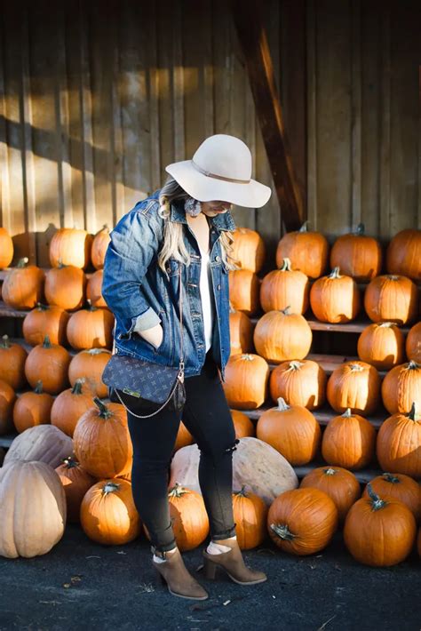 15 Best Pumpkin Patch Outfits For You! | SLECK