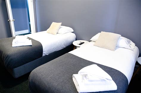 ACCOMMODATION | Swansea Hotel