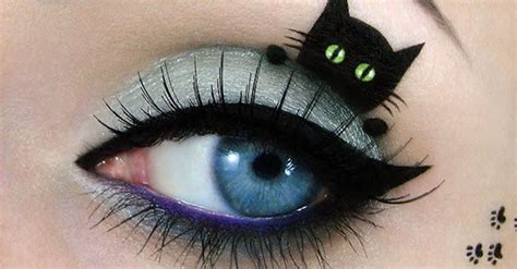 10 Halloween Eye Makeup Looks | LittleThings.com