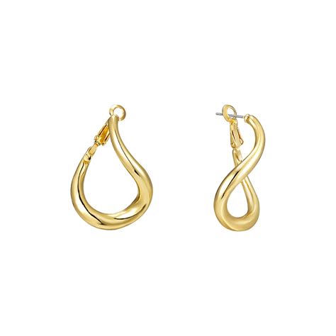 Brand New Gold Plated Dubai Earrings in Flattering Style