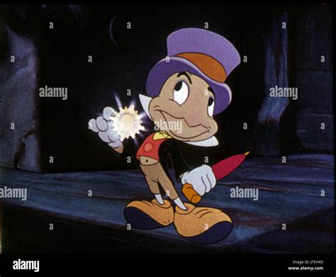 JIMINY CRICKET PINOCCHIO (1940 Stock Photo: 152755469 - Alamy