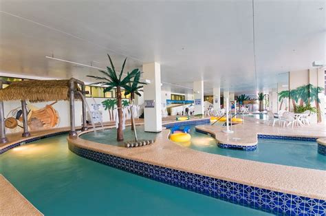 indoor-lazy-river-caribbean-resort-myrtle-beach