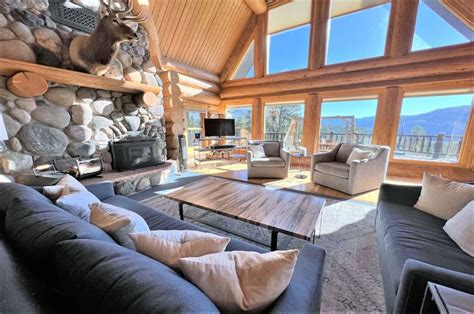 11 Cozy Mountain Cabins in Colorado for an Adventure Getaway