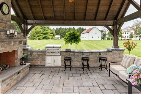 Best BBQ Island Ideas for Your Backyard | Willow Gates Landscaping