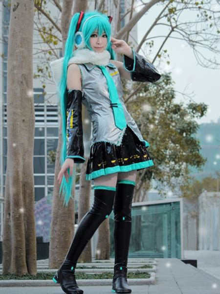 Hatsune Miku Cosplay Outfits