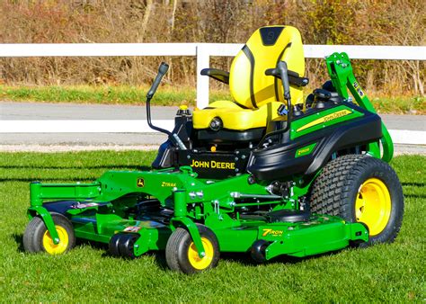 Z950R ZTrak Zero-Turn Mower with 72-inch Deck - Reynolds Farm Equipment