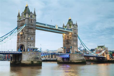 15 Most Famous Bridges in the World (with Map & Photos) - Touropia