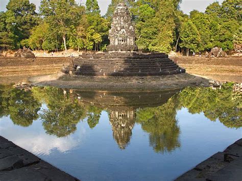 Neak Pean Temple Guide - The Entwined Serpents - Just Siem Reap