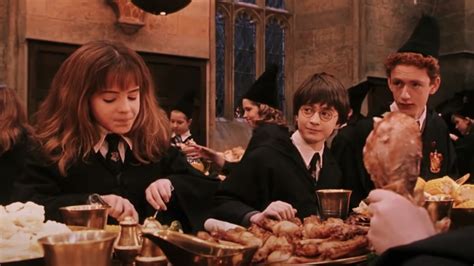 The Big Detail You Probably Missed From Harry Potter's Hogwarts Feast Scenes