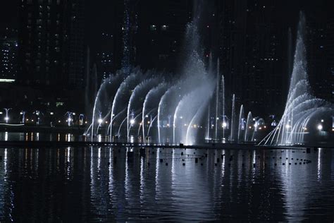 Dubai Dancing Fountain Free Stock Photo - Public Domain Pictures