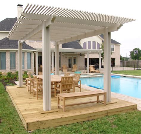 Pros and Cons to Outdoor Pergolas